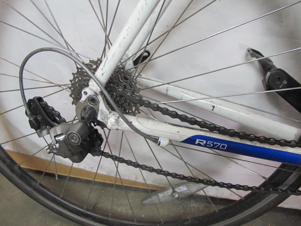 Road R570 Scattante R570 Road Bike | Property Room