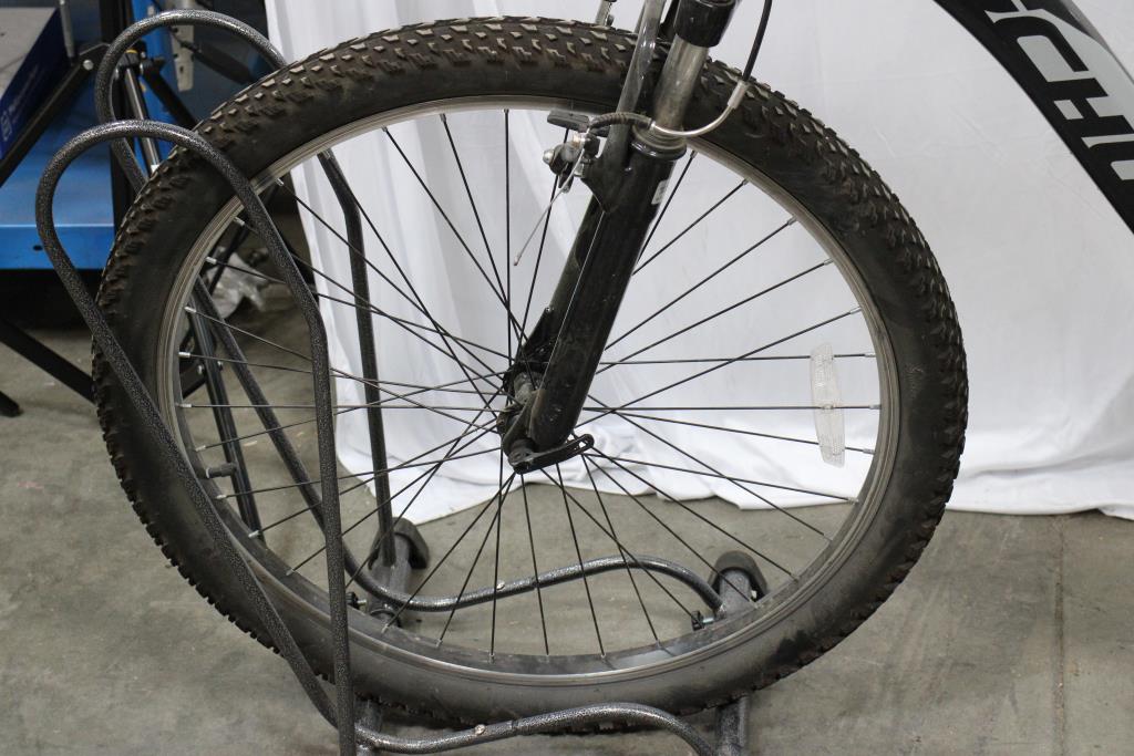 Schwinn Front Suspension Mountain Bike Property Room