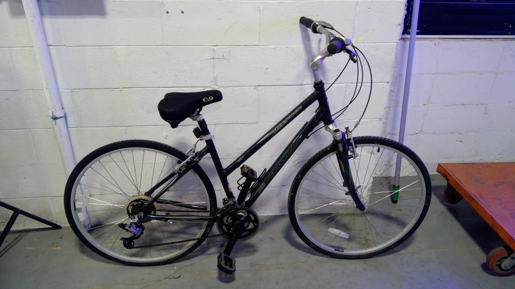 Schwinn Voyager Mountain Bike