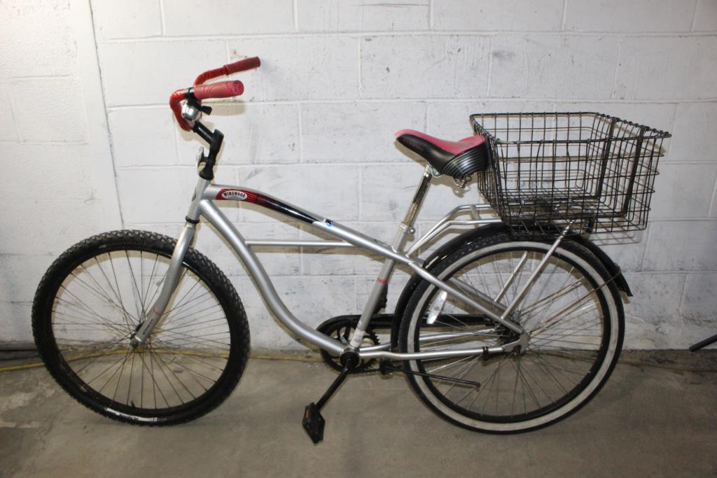 schwinn cutback urban bicycle
