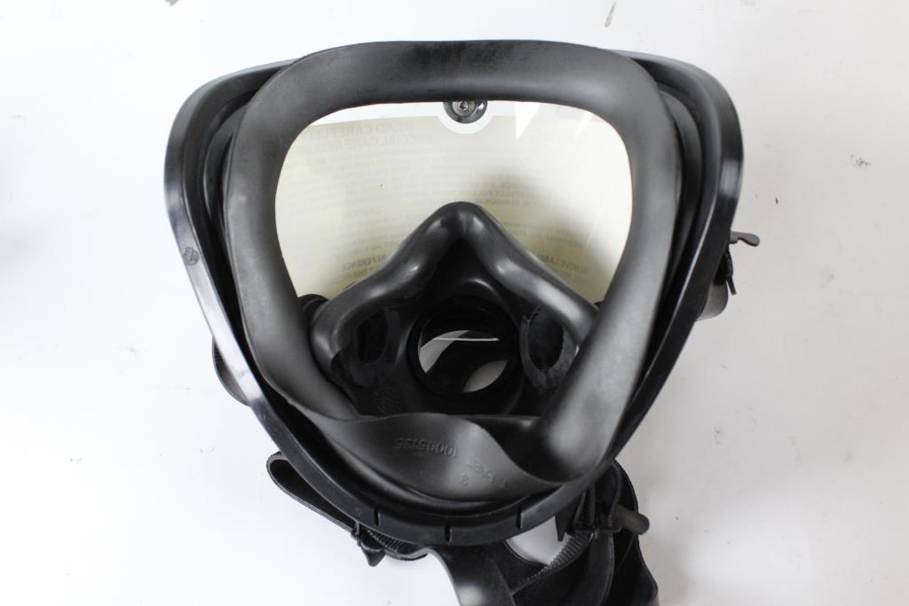 個人装備 Scott 10011308 Safety Masks 3M™ Scott™ AV-3000 HT Facepiece | 3M United States
