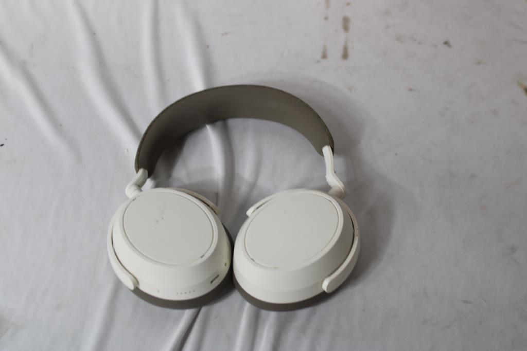 Sennheiser Momentum 4 Wireless Headphones