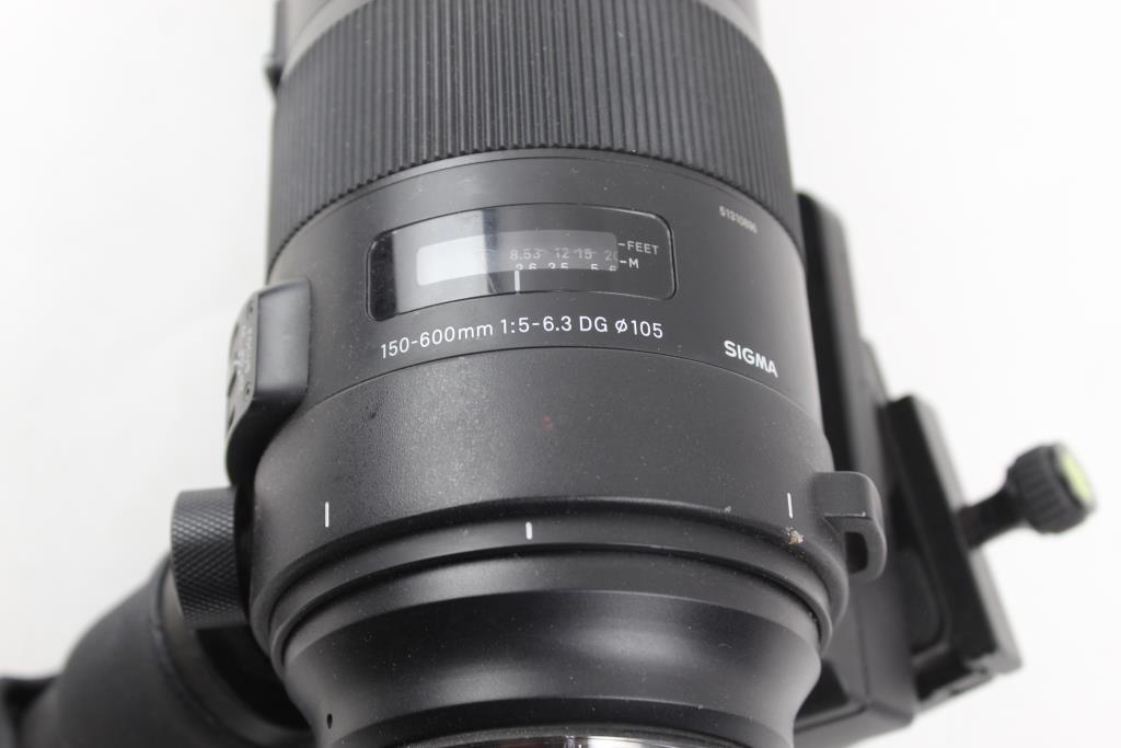 Sigma 150600mm Camera Lens DAMAGED SOLD FOR PARTS ONLY Property Room