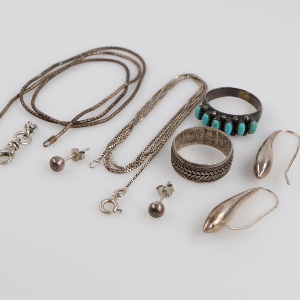 Silver 9 Silver Jewelry, 9 Pieces | Property Room