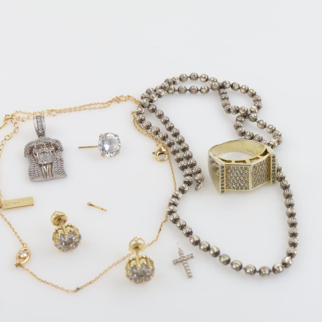 Silver 9 Silver Jewelry, 9 Pieces | Property Room