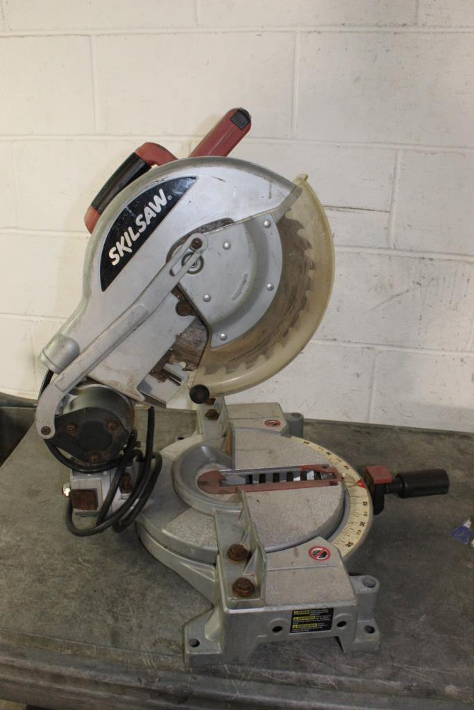 Skilsaw Compound Miter Saw | Property Room