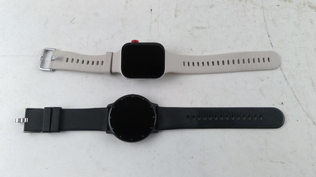 Smartwatches 2 Pieces SOLD FOR PARTS