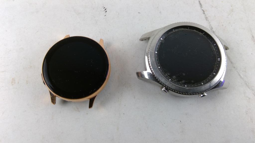 Smartwatches 2 Pieces SOLD FOR PARTS