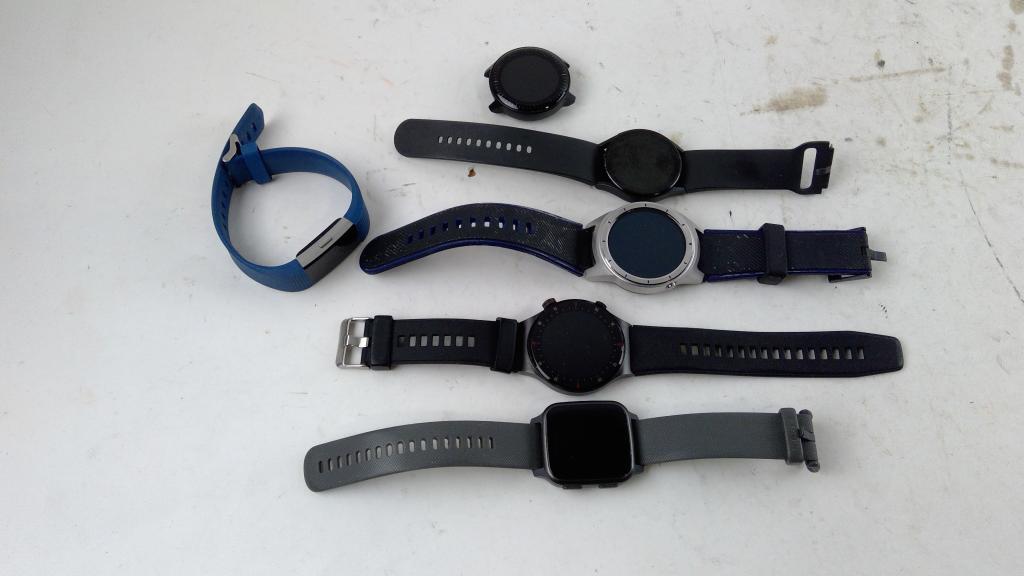 Smartwatches 5+ Pieces SOLD FOR PARTS