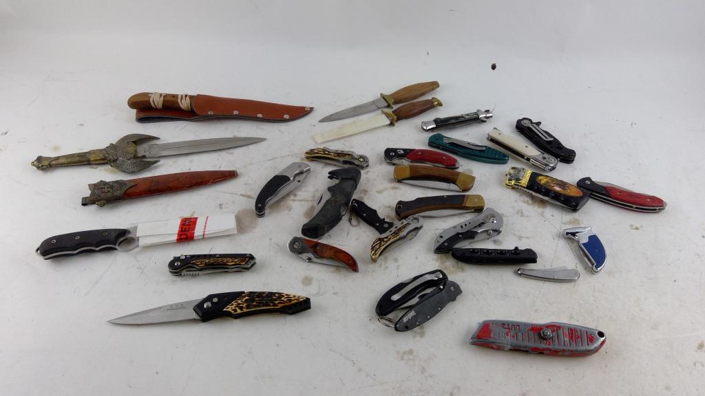 Smith & Wesson Knife And More 10+ Pieces