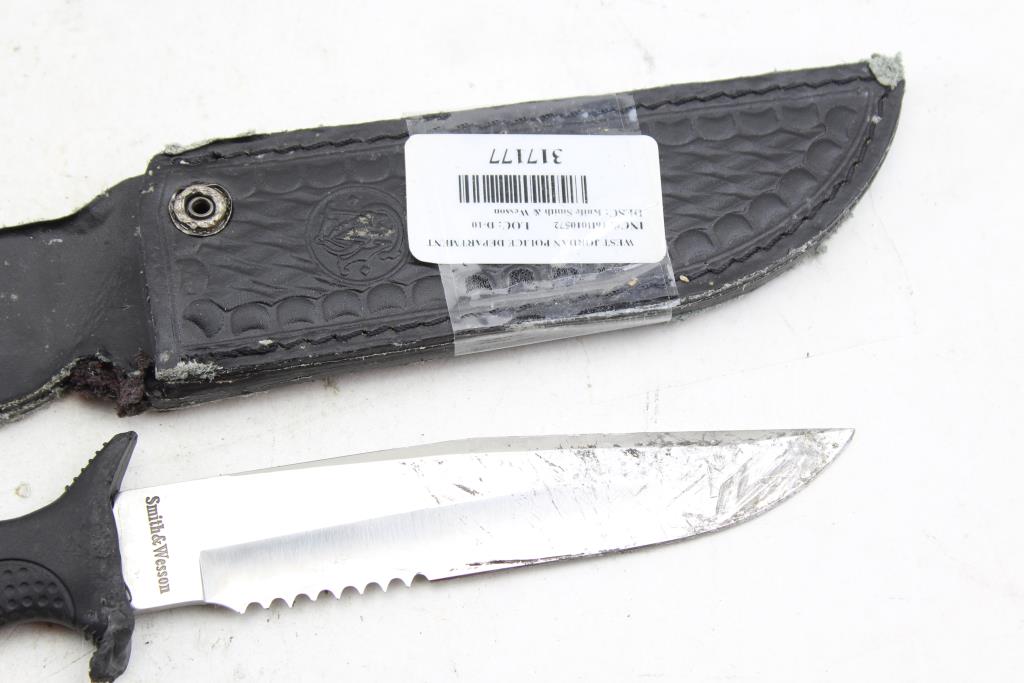 Smith & Wesson Sw980 Fixed Blade Knife And Sheath Property Room