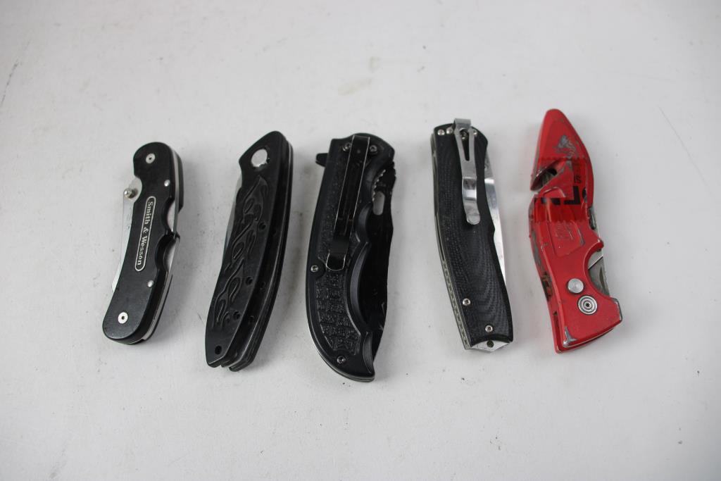 Smith & Wesson, XGear, Husky, And More Folding Knives, 12 Pieces