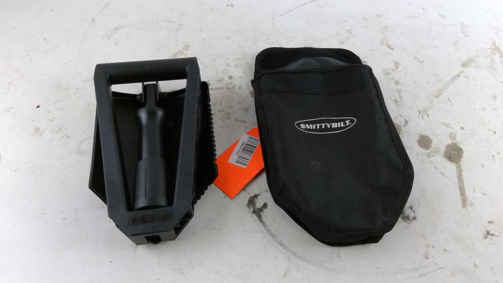 SmittyBilt Foldable Shovel