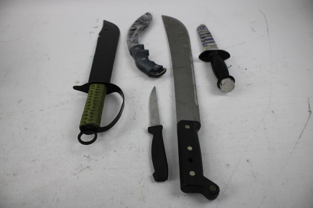 Snake Eye, Mossoak, Defender Xtreme Knives & More 8 Pieces