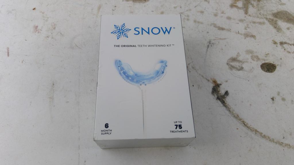 Snow Teeth Whitening Kit