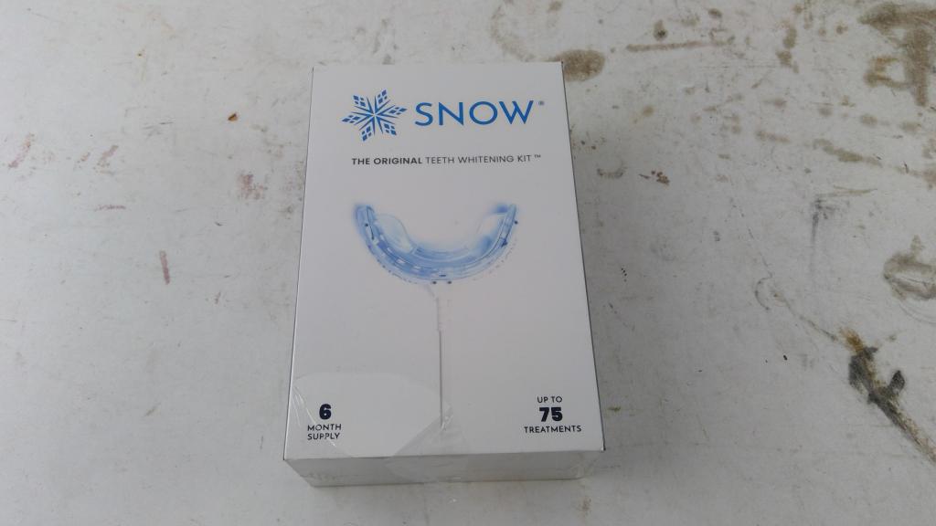 Snow Teeth Whitening Kit