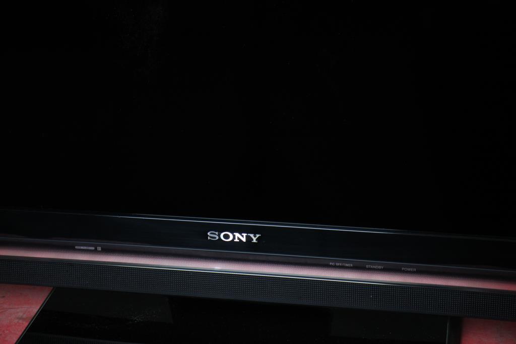 Sony Bravia V Series 40" LCD HDTV Property Room