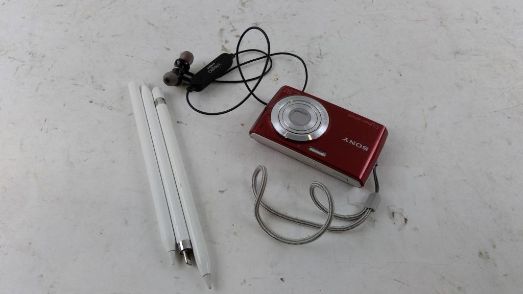 Sony Cyber-Shot Camera, Apple Pencil And More, 5 Pieces