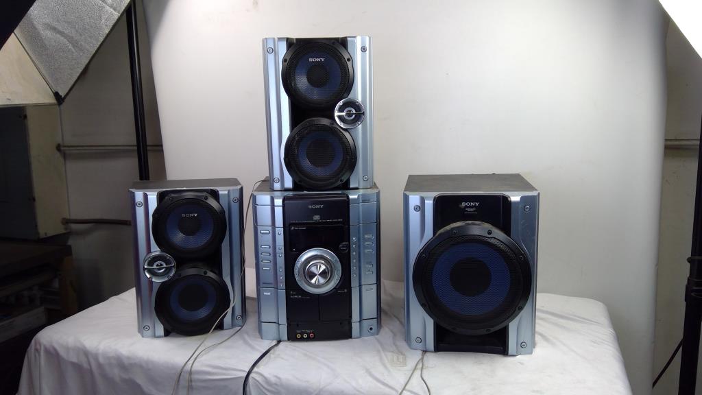 Sony Mini Hi-Fi Component System MHC-GX450 With Speakers