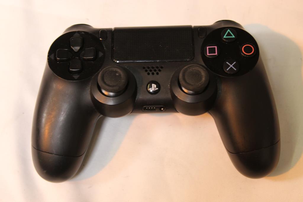 Sony PlayStation 4 DualShock 4 Wireless Controller Property Room