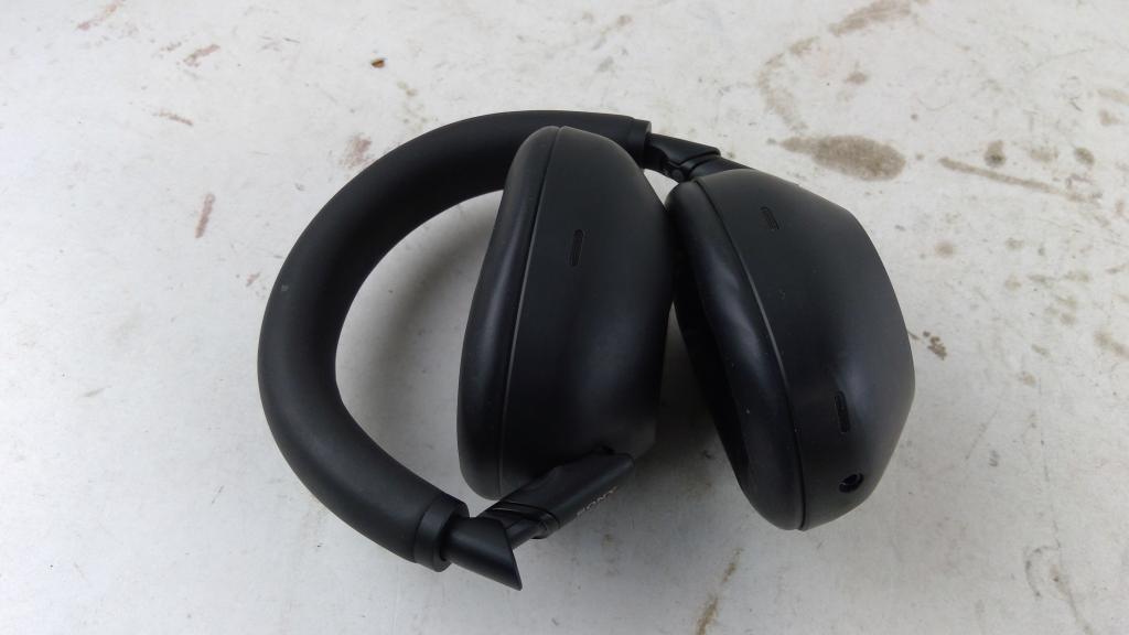 Sony WH-1000XM6 Headphones