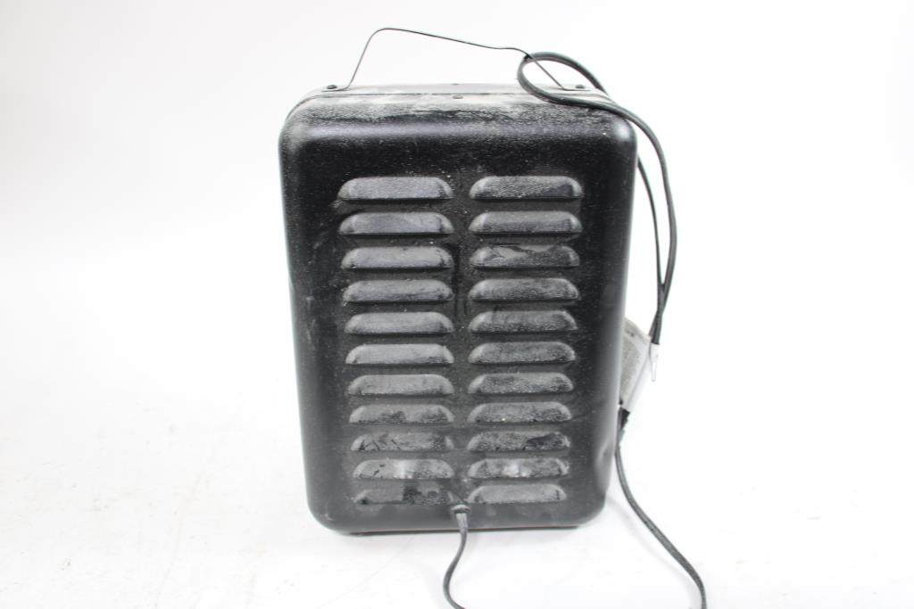 Space Heater Model DQ1702 Property Room