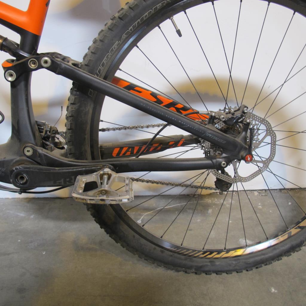 Specialized StumpJumper Expert EVO Carbon Full Suspension Mountain Bike