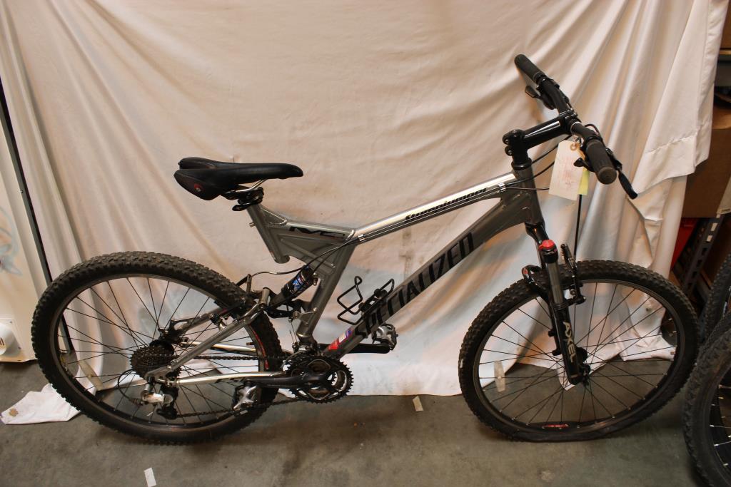 specialized stumpjumper mountain bike