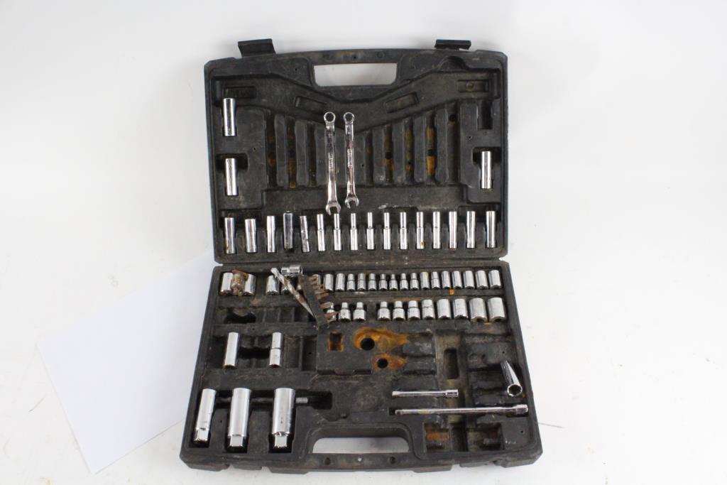 Stanley Socket/Wrench Set, 25+ Pieces Property Room