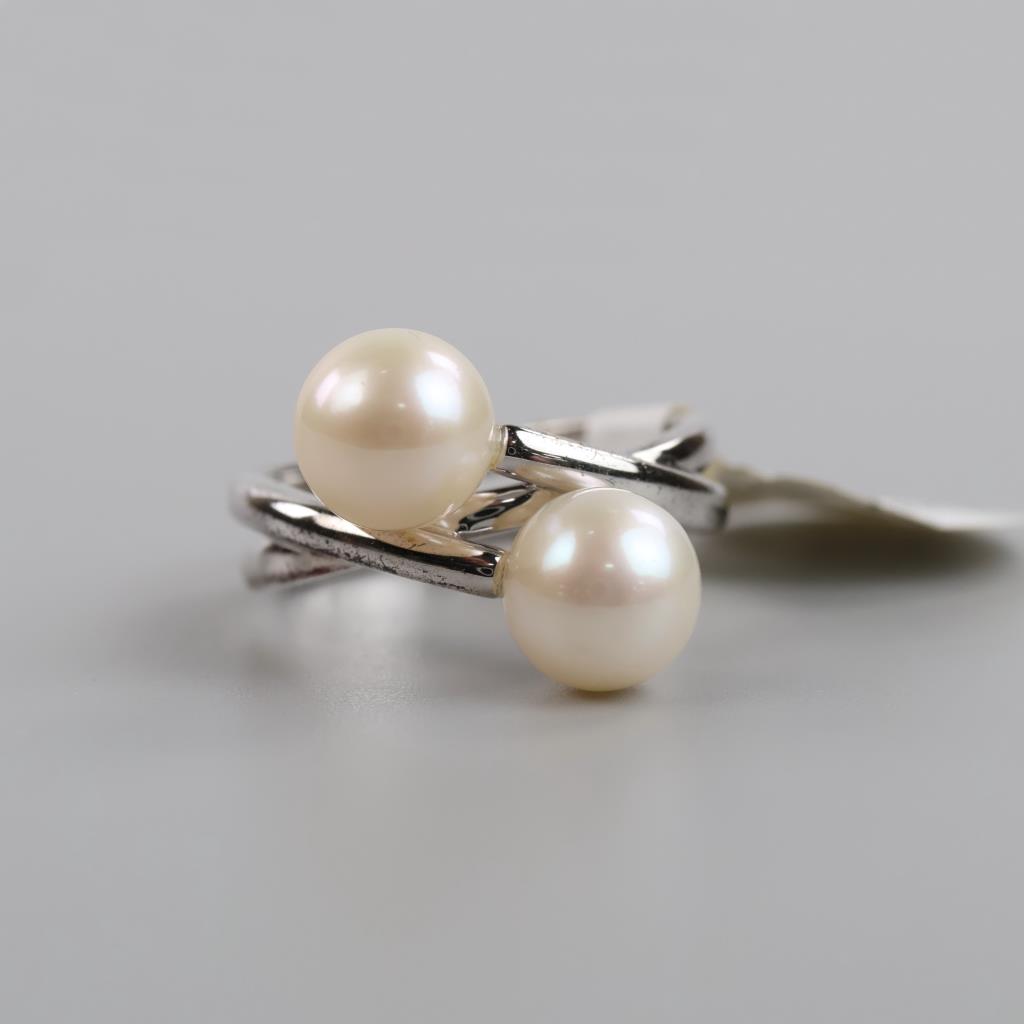 Sterling Silver Pearl Twisted Ring