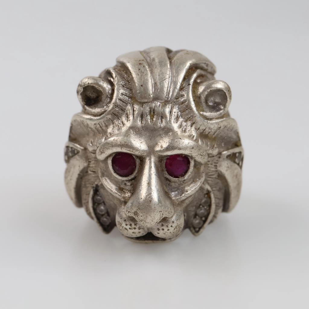 Sterling Silver Pink & Clear Stone Lion Ring