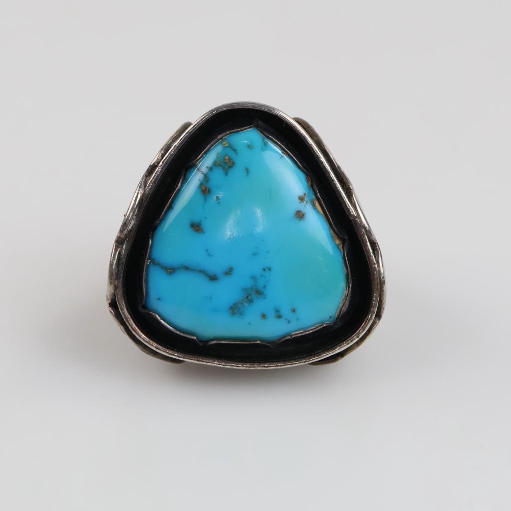 Sterling Silver Turquoise Ornate Ring