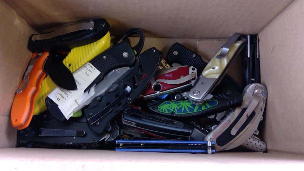 Stilleto Knife And More 5+ Pieces