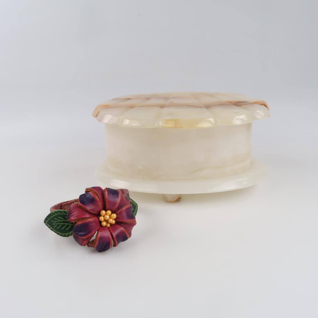 Stone Box And Flower Bracelet