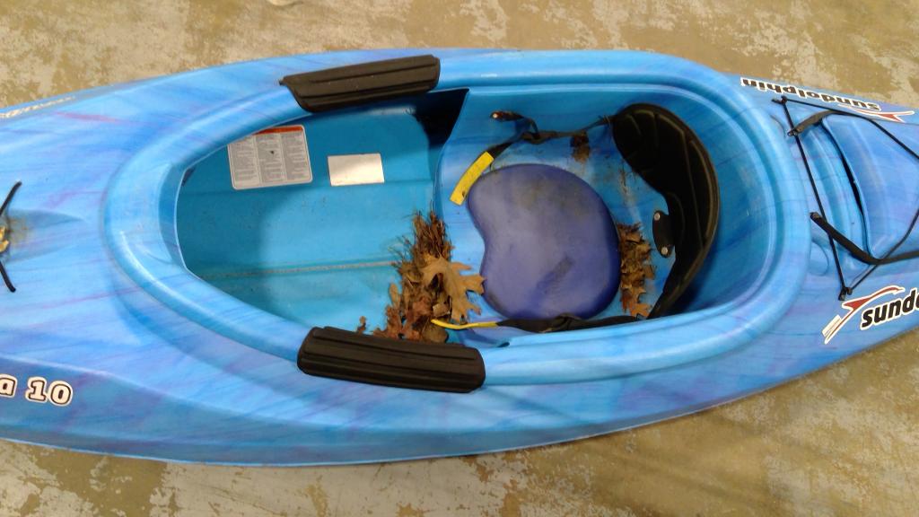 Sun Dolphoin Aruba 10 Kayak
