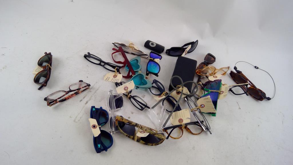 Sunglasses And Eyeglasses Bulk Lot,  20+ Pieces