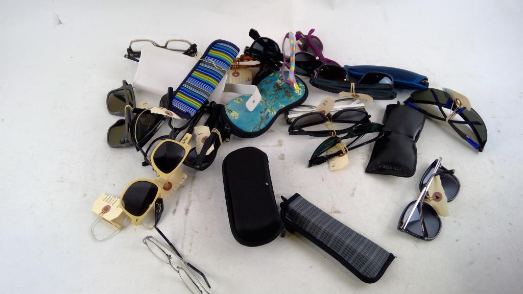 Sunglasses And Eyeglasses Bulk Lot,  20+ Pieces