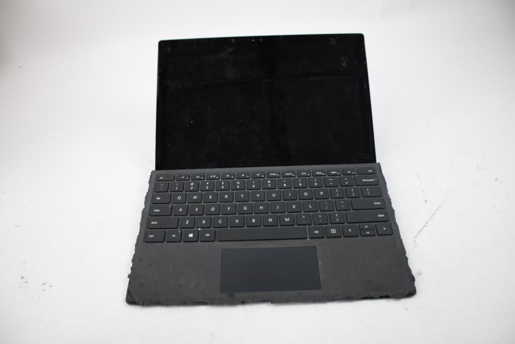 Surface Pro 4 Detachable Tablet/Laptop
