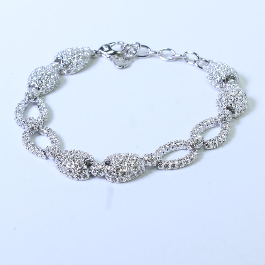 Swarovski Selma-All-Around 新品未使用｜ファッション