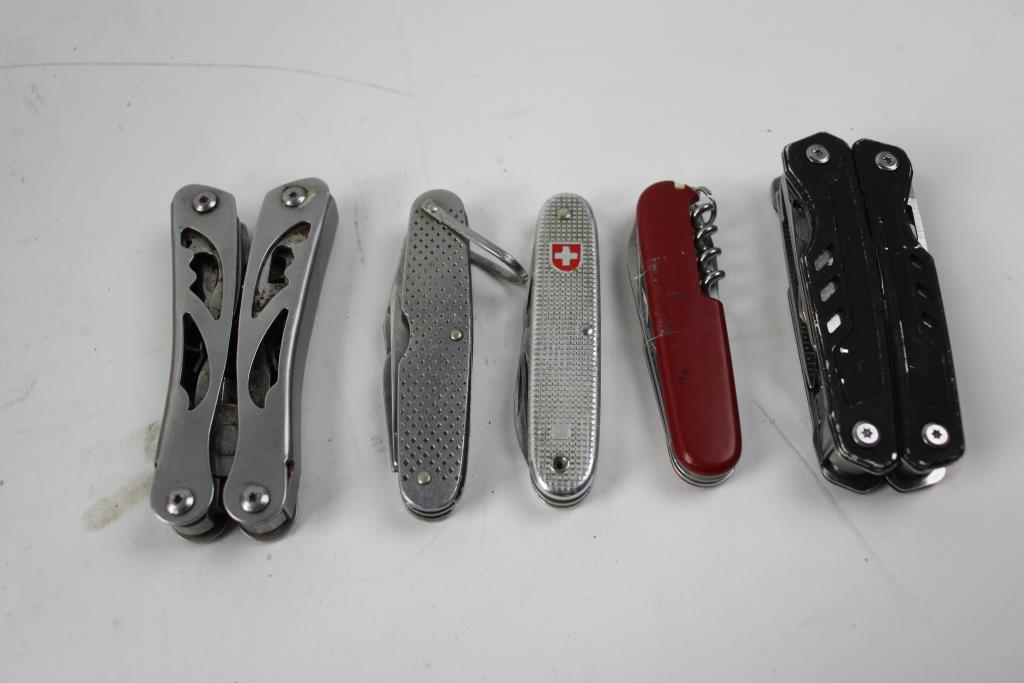 Swiss Army Knives, And Multitools, 12 Pieces