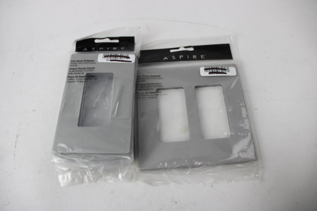 Switch 3-way, USB Chargerw/TR Receptacle, Switch Single, Wallplate