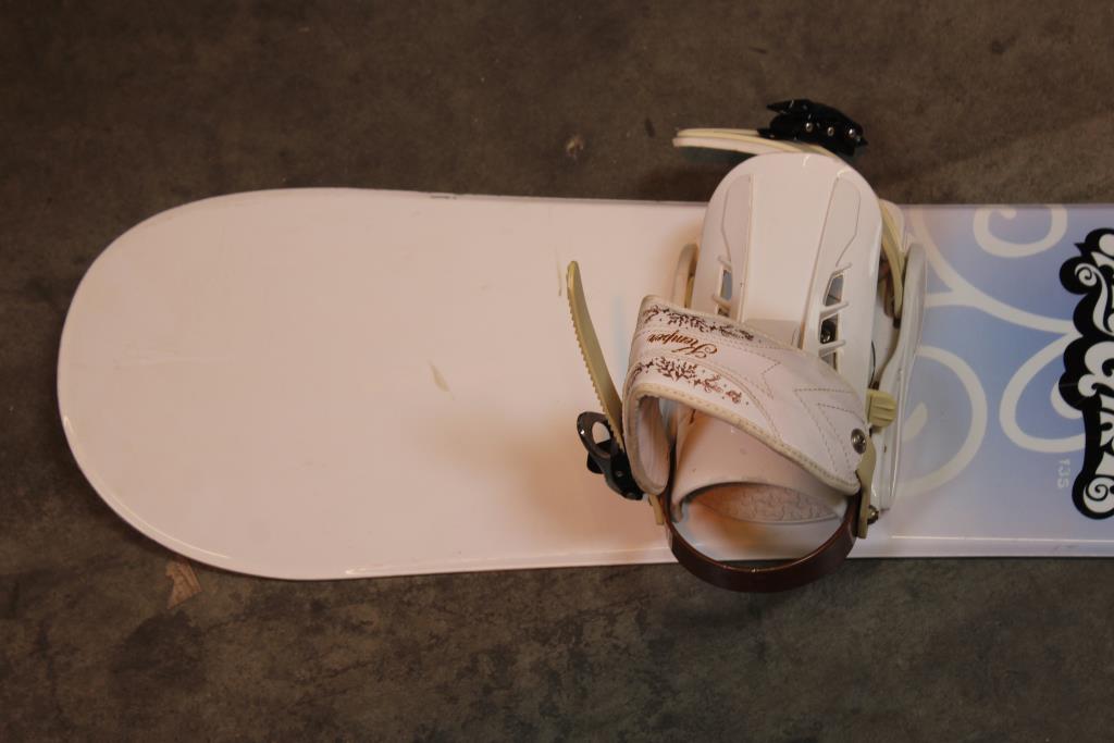 Swivel Snowboard With Kemper Bindings Property Room