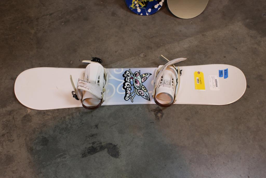 Swivel Snowboard With Kemper Bindings Property Room
