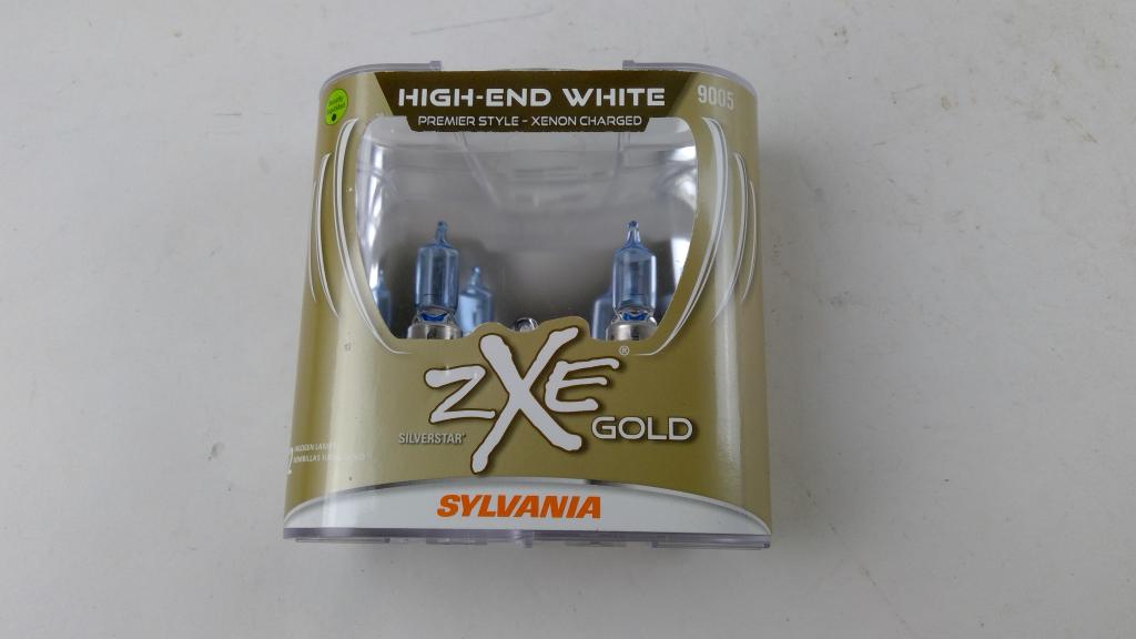 Sylviania Silverstar ZXE Gold Halogen Lamps