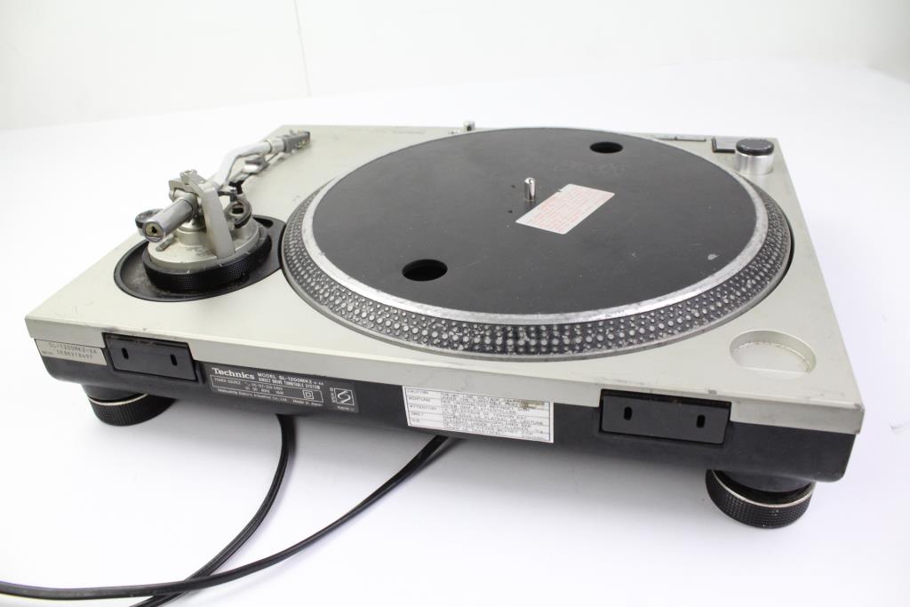 Technics SL1200MK2 Direct Drive Turntable System Property Room