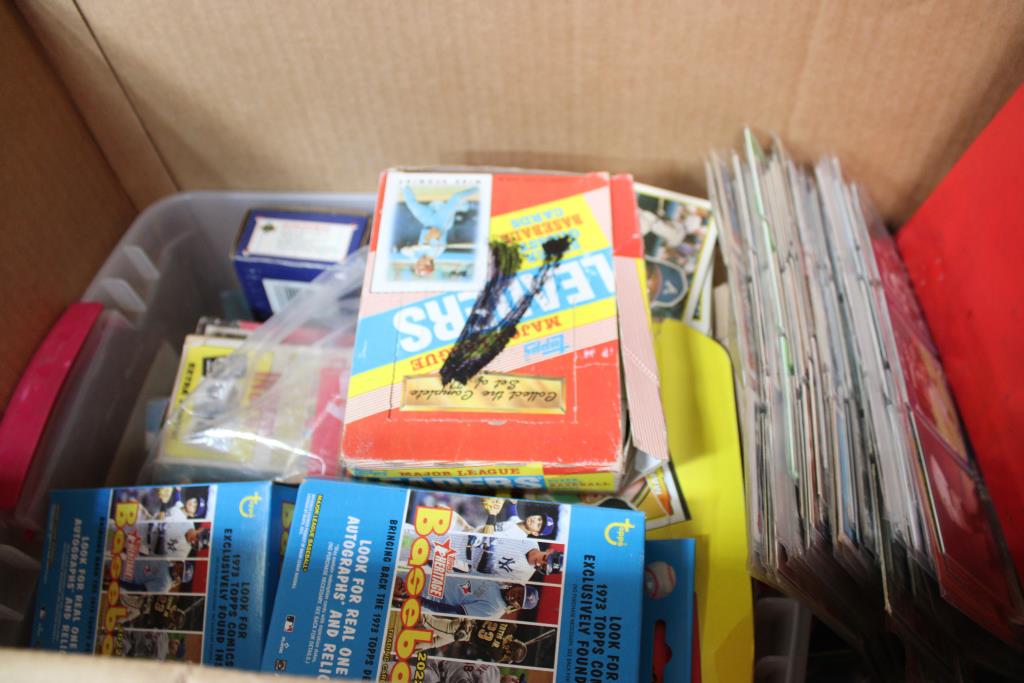 The Upper Deck Company, Topps, NBA Hoops & More Trading Cards 200+