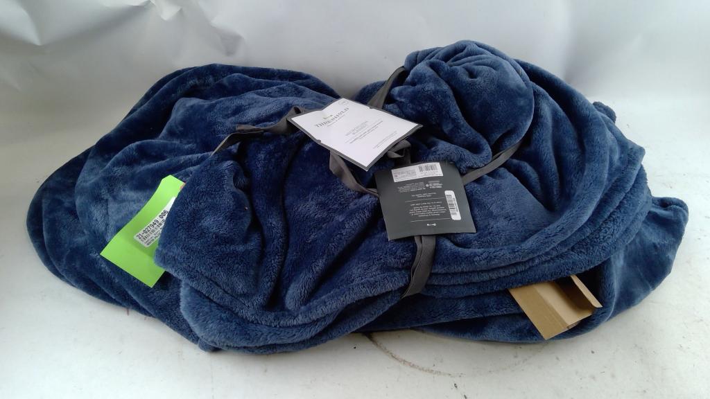Thershold Microplush Blanket King Size