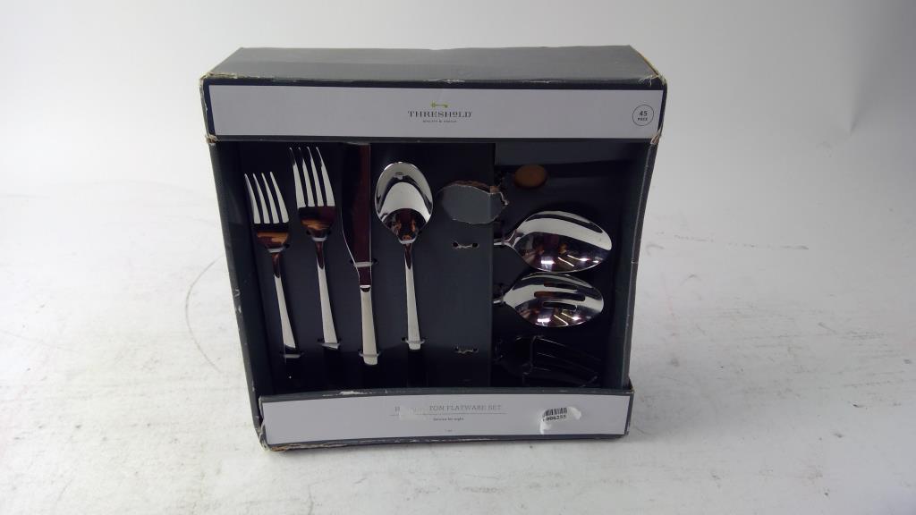 Threshold Harrington Flatware Set Property Room