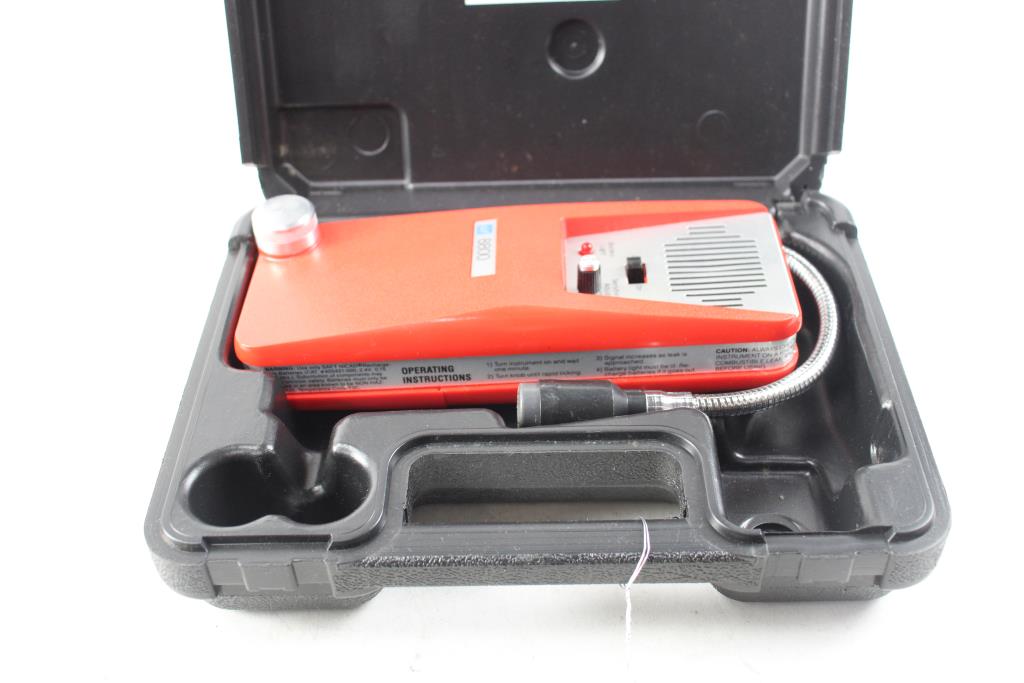 TIF Combustible Gas Detecor, 8800 Property Room