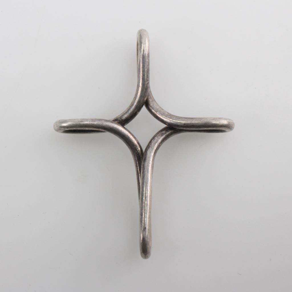 Tiffany & Co Silver Infinity Cross Pendant Property Room